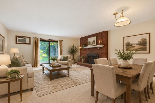 129 Highwood Drive 129, Franklin, MA 02038