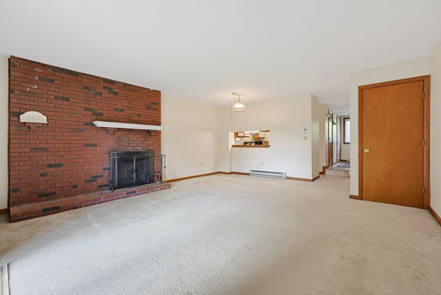 129 Highwood Drive 129, Franklin, MA 02038