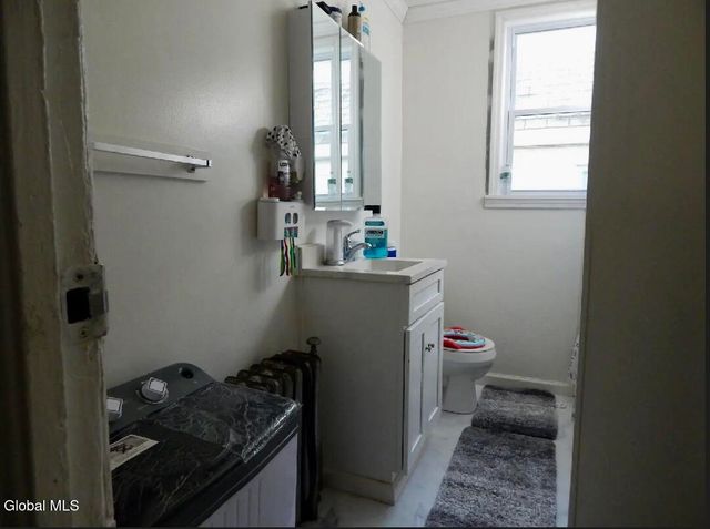 1610 Avenue A, Schenectady, NY 12308