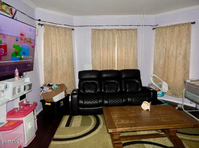 1610 Avenue A, Schenectady, NY 12308