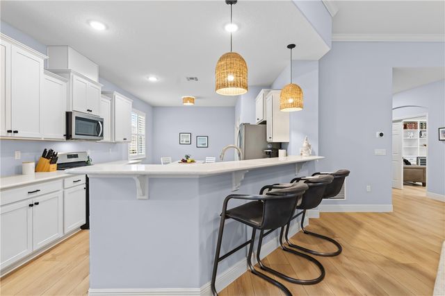 6060 Wild Olive Way, Vero Beach, FL 32966