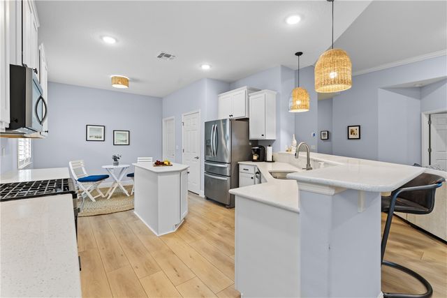 6060 Wild Olive Way, Vero Beach, FL 32966