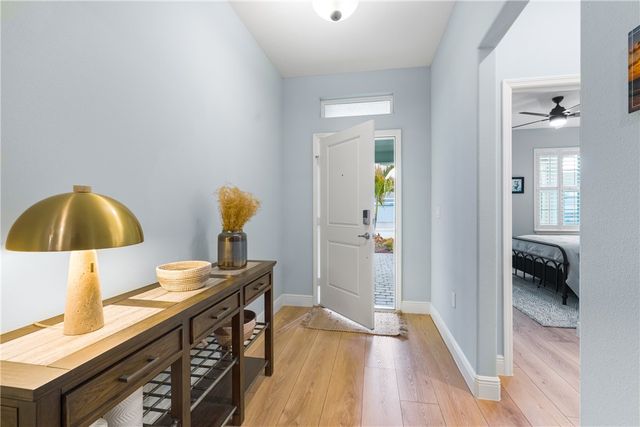 6060 Wild Olive Way, Vero Beach, FL 32966