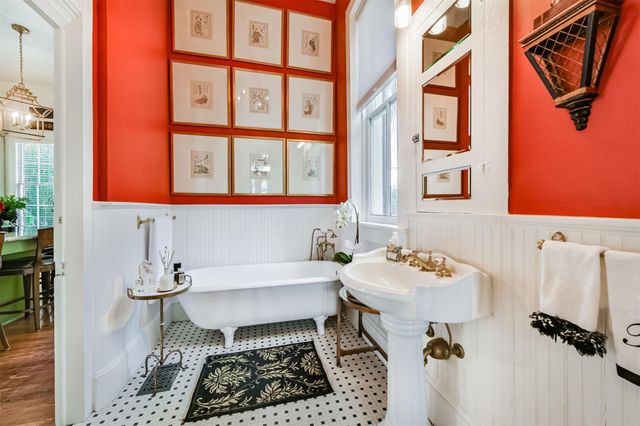 1416 Sealy Street, Galveston, TX 77550