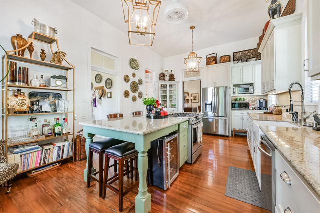 1416 Sealy Street, Galveston, TX 77550