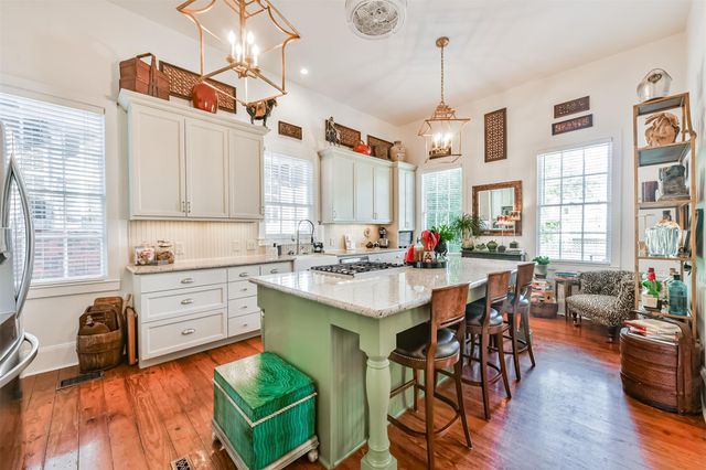 1416 Sealy Street, Galveston, TX 77550