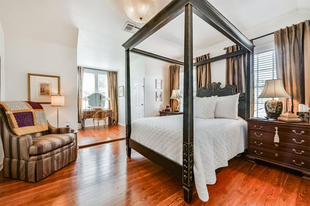 1416 Sealy Street, Galveston, TX 77550