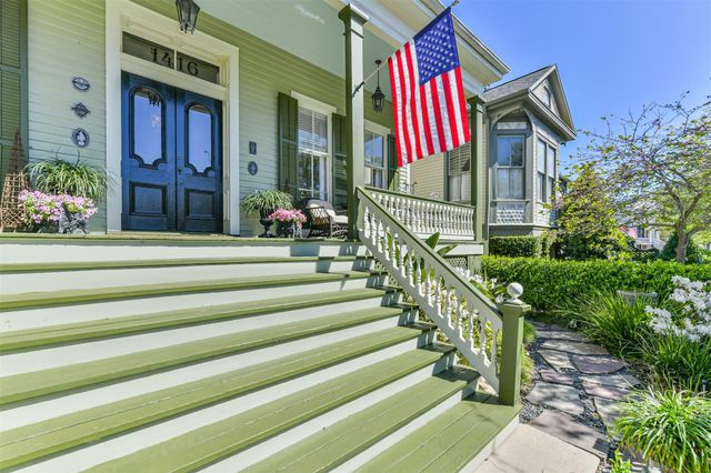 1416 Sealy Street, Galveston, TX 77550