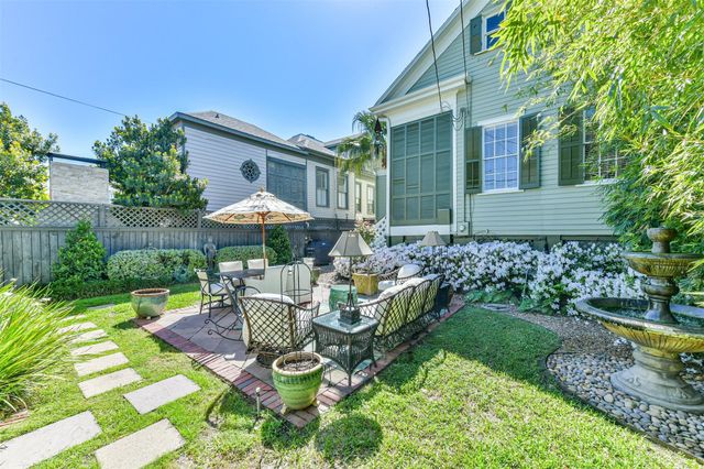 1416 Sealy Street, Galveston, TX 77550