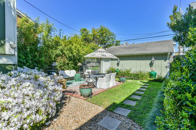 1416 Sealy Street, Galveston, TX 77550