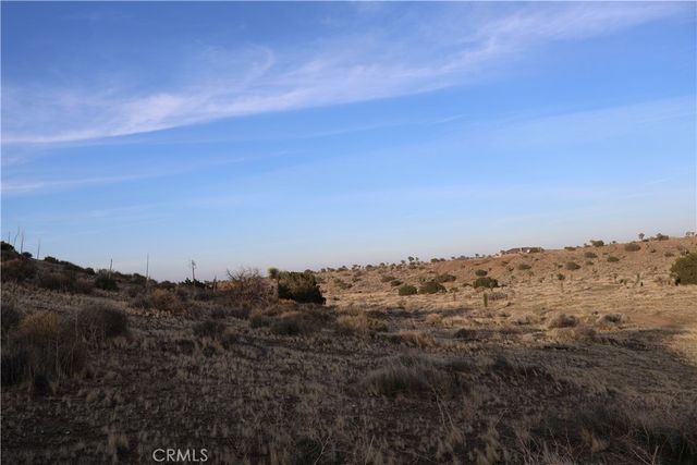 9955 Macron Street, Hesperia, CA 92344