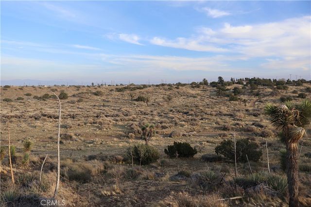9955 Macron Street, Hesperia, CA 92344