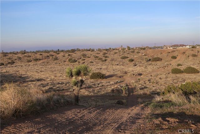 9955 Macron Street, Hesperia, CA 92344