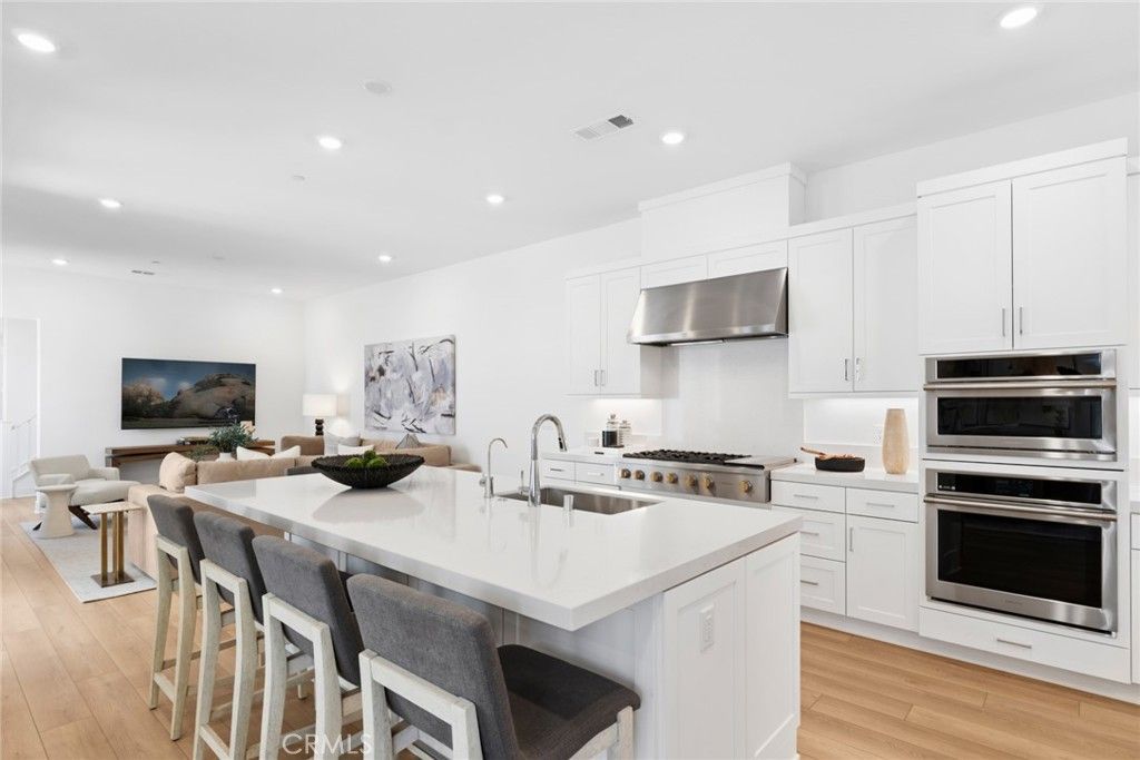 446 Sonia, Irvine, CA 92618 — photo 4