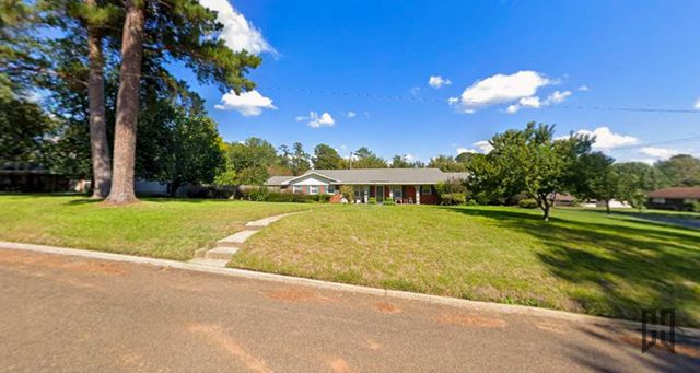 1100 Louisiana Avenue, Minden, LA 71055