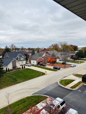 440 E Montrose Avenue 402, Wood Dale, IL 60191