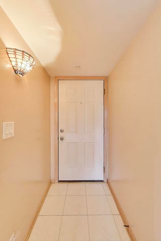 440 E Montrose Avenue 402, Wood Dale, IL 60191