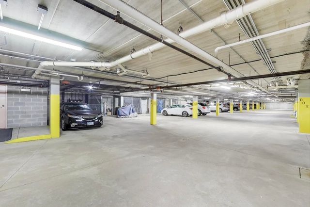 440 E Montrose Avenue 402, Wood Dale, IL 60191