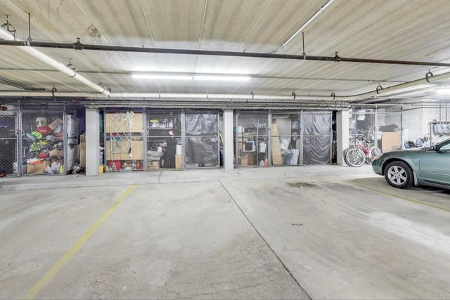 440 E Montrose Avenue 402, Wood Dale, IL 60191