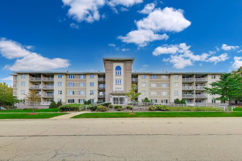 440 E Montrose Avenue 402, Wood Dale, IL 60191