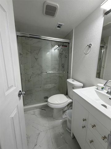 911 MAYDELL DRIVE, Tampa, FL 33619