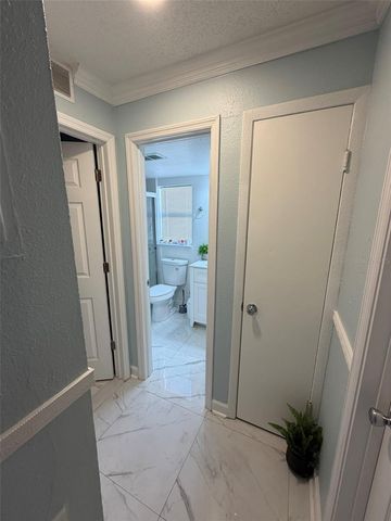 911 MAYDELL DRIVE, Tampa, FL 33619