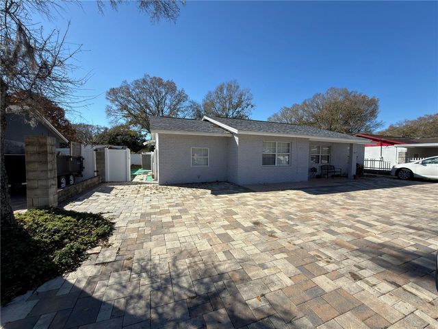 911 MAYDELL DRIVE, Tampa, FL 33619