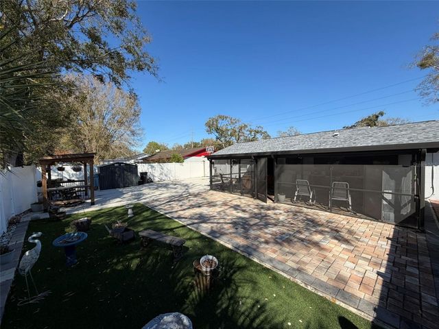 911 MAYDELL DRIVE, Tampa, FL 33619