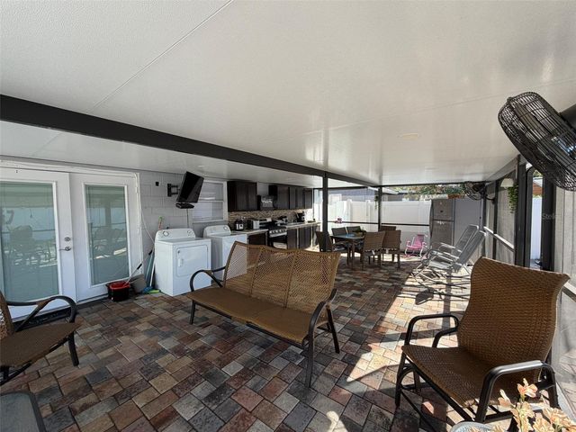 911 MAYDELL DRIVE, Tampa, FL 33619