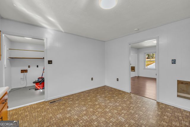 900 Defoor Road, Toccoa, GA 30577