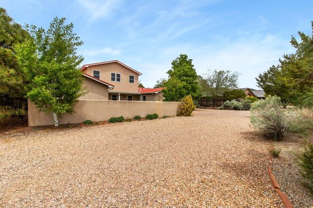 103 Tierra Rica Drive, Santa Fe, NM 87505