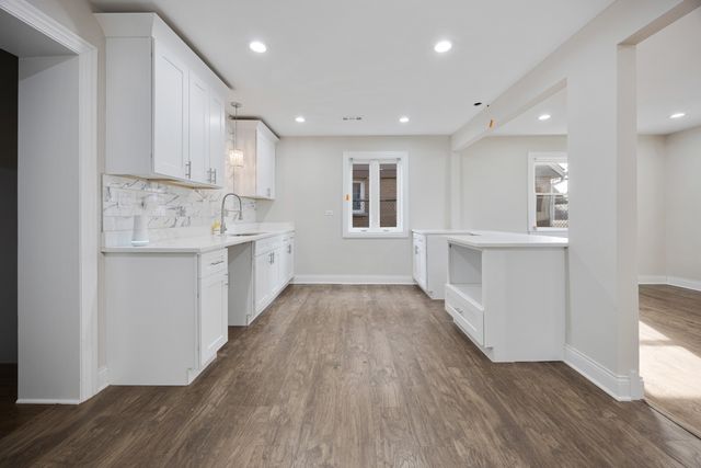 16145 Honore Avenue, Markham, IL 60428