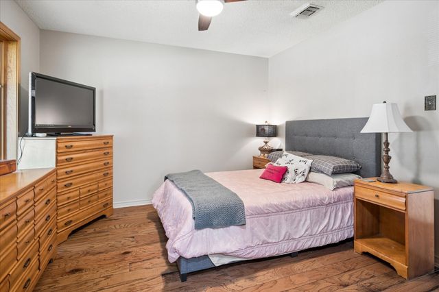 1725 Venetian Circle, Arlington, TX 76013