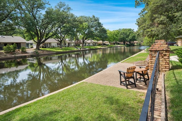 1725 Venetian Circle, Arlington, TX 76013