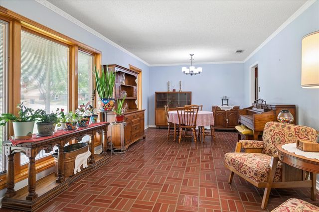 1725 Venetian Circle, Arlington, TX 76013