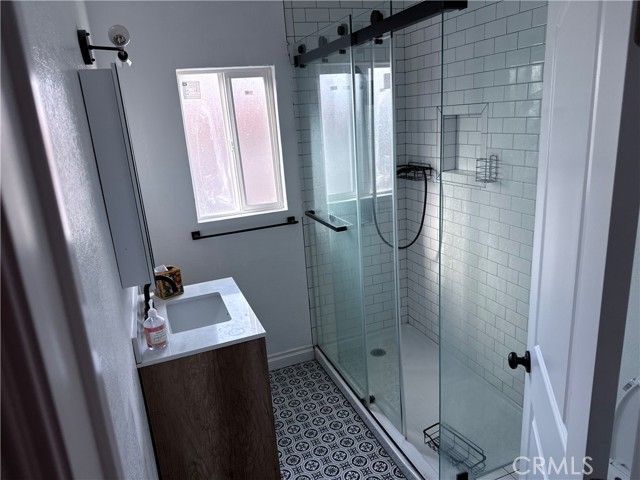 826 E Elmwood, Burbank, CA 91501