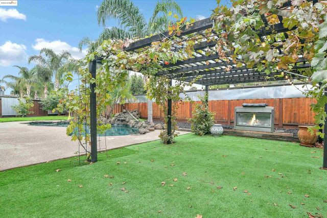 621 Avington Ct, Brentwood, CA 94513