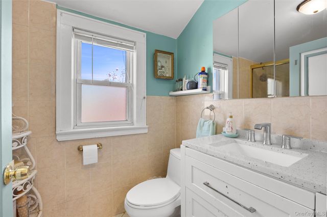 154 E Dean Street, Freeport, NY 11520