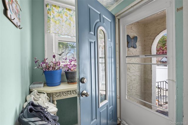 154 E Dean Street, Freeport, NY 11520