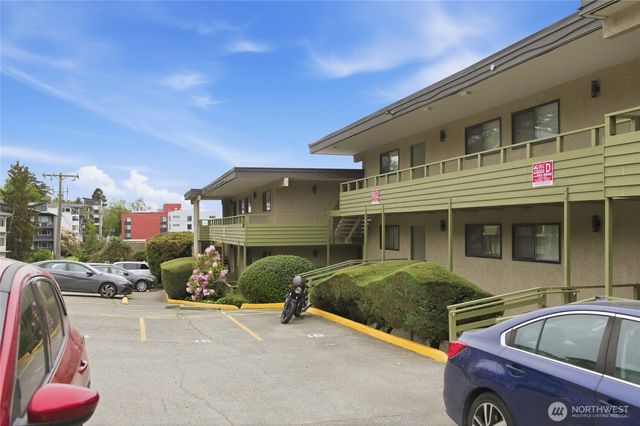 2820 15th Avenue W, Seattle, WA 98119