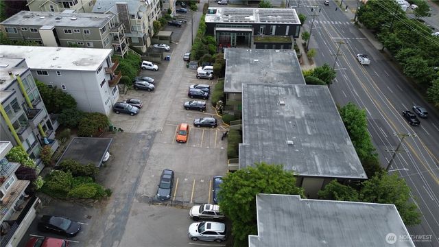 2820 15th Avenue W, Seattle, WA 98119