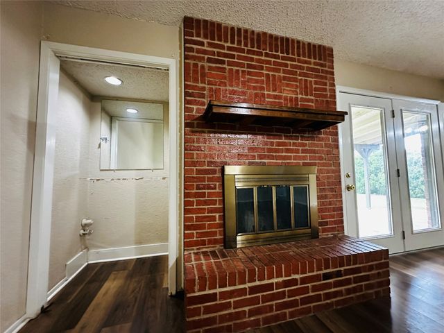 6741 Ridgetop Road, North Richland Hills, TX 76182
