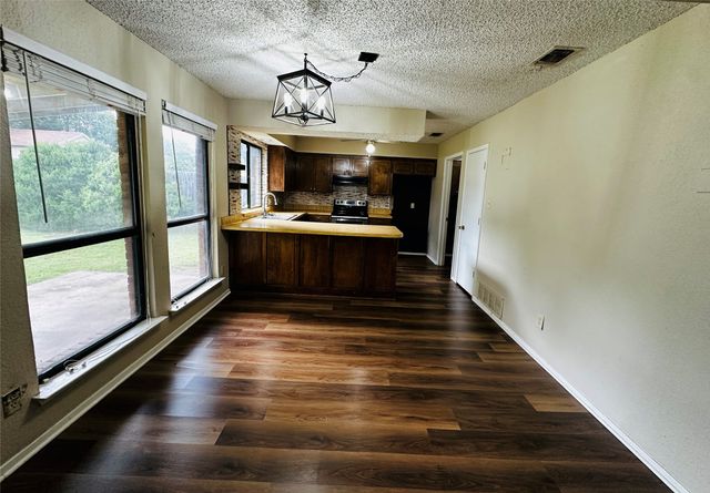 6741 Ridgetop Road, North Richland Hills, TX 76182