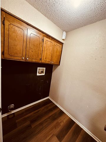 6741 Ridgetop Road, North Richland Hills, TX 76182