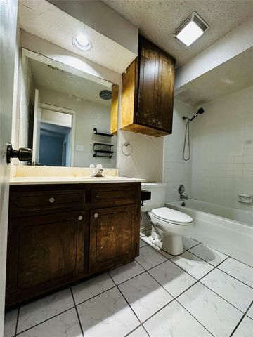 6741 Ridgetop Road, North Richland Hills, TX 76182