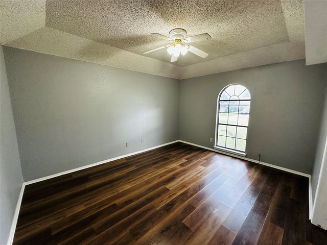 6741 Ridgetop Road, North Richland Hills, TX 76182