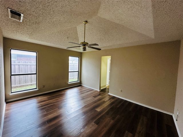 6741 Ridgetop Road, North Richland Hills, TX 76182
