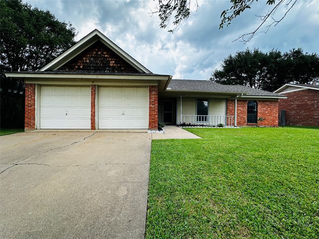 6741 Ridgetop Road, North Richland Hills, TX 76182