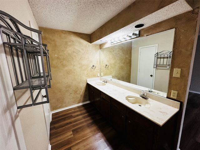 6741 Ridgetop Road, North Richland Hills, TX 76182