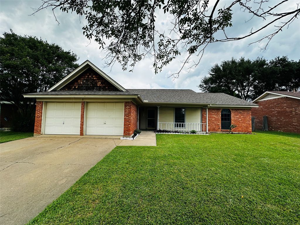 6741 Ridgetop Road, North Richland Hills, TX 76182